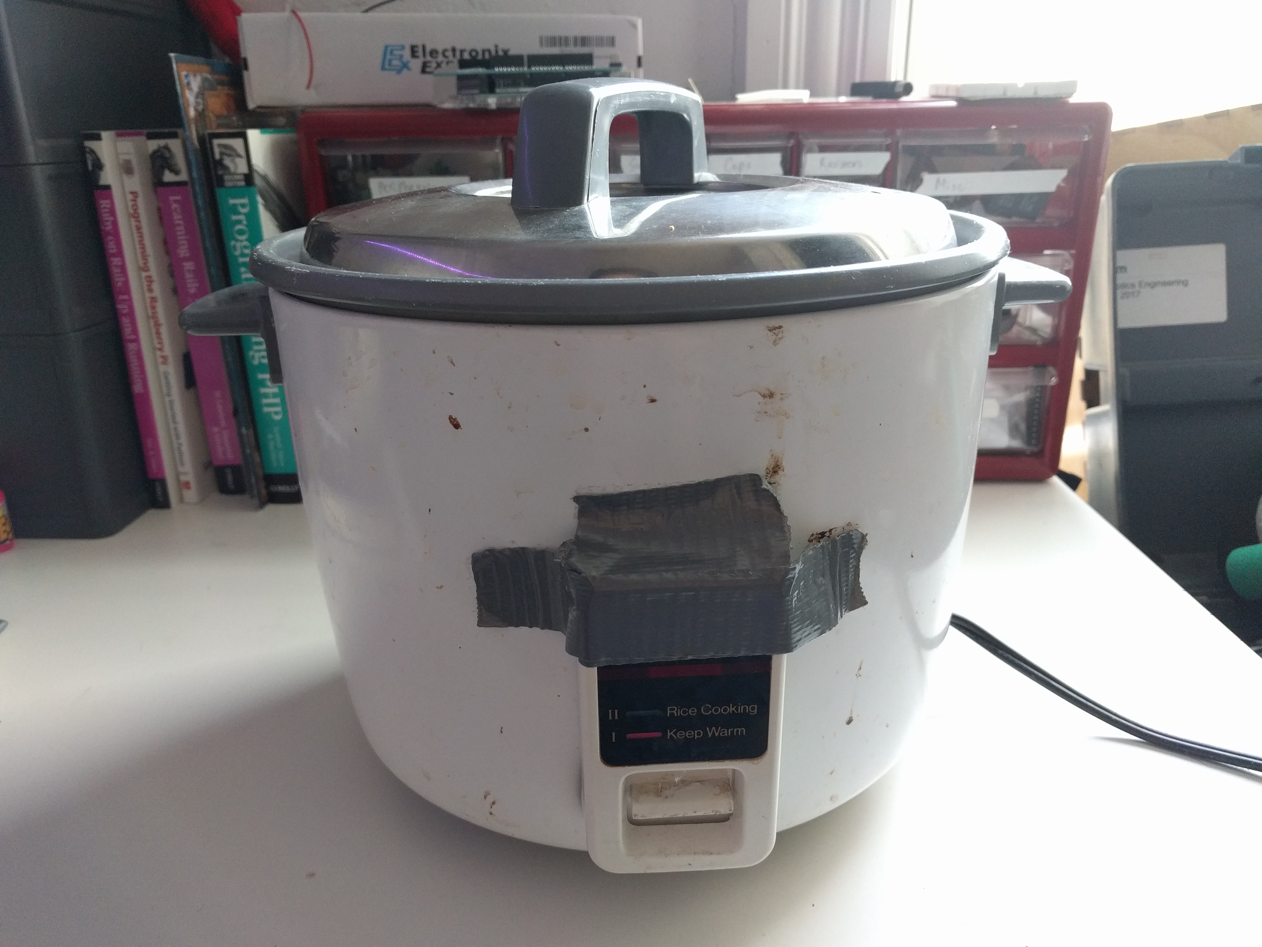 Original rice cooker, courtesy of my old roommate